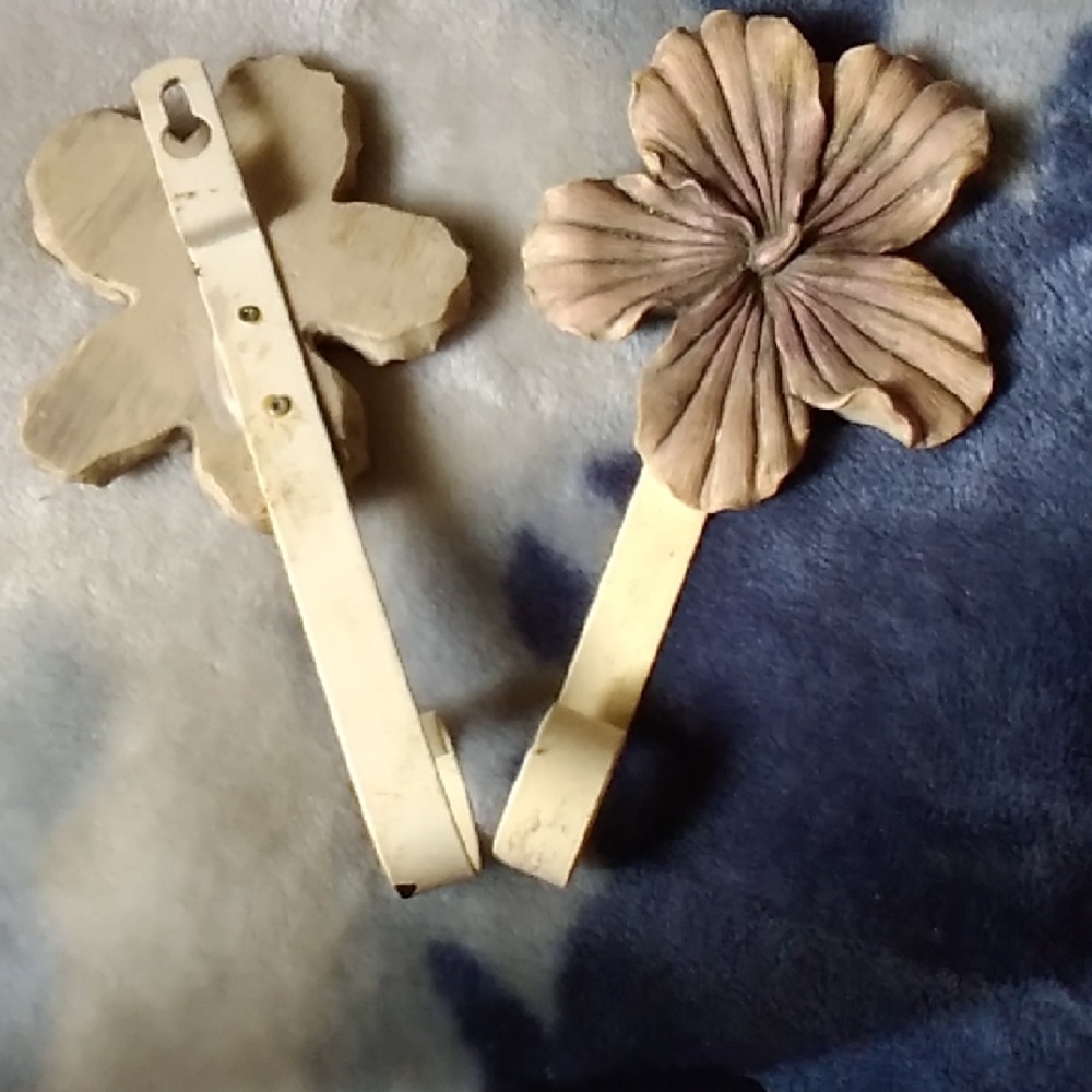 Floral Wall Hooks